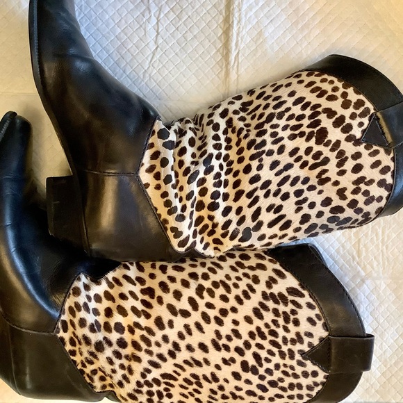 Cowgirl boots, western pony fur pattern, Italian leather, leather lined inside - Picture 12 of 15
